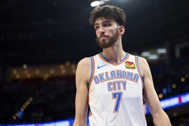 13记三分！克莱蒙斯轰下55分 新疆队史第三人